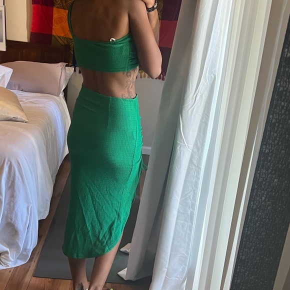 Green 2 piece - Picture 3 of 3